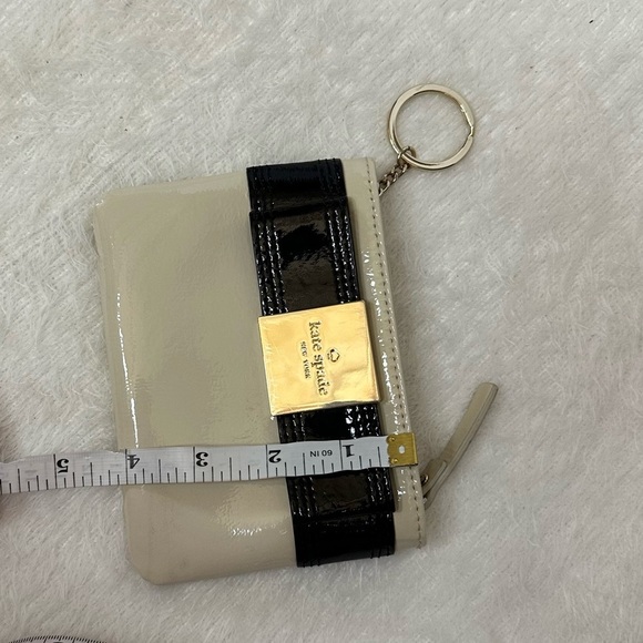 Kate Spade Cream and Black Color-Block Wallet 🤍🤍🤍 - Picture 4 of 8